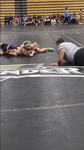 great spladle defense to the pin #wrestlingmoves