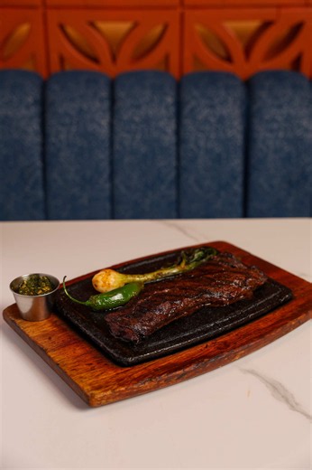 A MAGO classic perfect para papá! 🔥 10oz chile ancho marinated skirt steak, a cheesy xico mole enchilada, and poblano mashed potatoes. Comforting, bold, and everything we love about Mexican cuisine on one plate. #BoldByMAGO #MagicOfMexico #chicagoland #fathersday