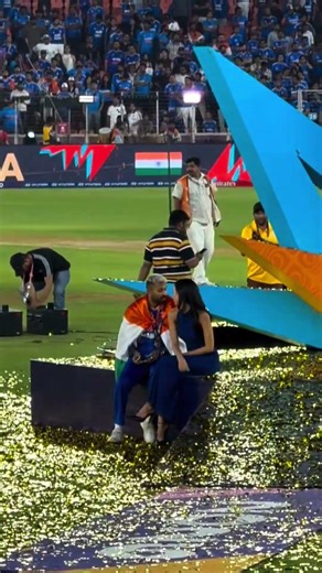 Pandey after victory #hardikpandya @hardikpandya93 @mahiekasharma