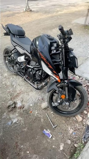 Ktm Duke Gen 3 brake pads change ✅#shorts ￼