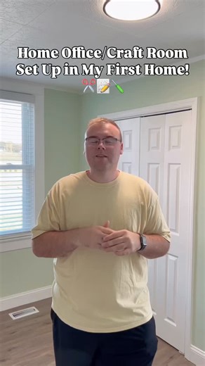 Teach with Heath on Instagram: "Home Office/Craft Room/Teacher Room Set Up Video 1 🪛✂️📝 I am moving along with house projects and one of the first finished areas I can work on is my home office! When I bought my house, I knew I needed to dedicate a room for a space to create and work on stuff for teaching and my business. I love this bookshelf set up from @ikea it’s going to look so nice once I get everything organized and decorated. Today I put together my desk and chair area! I’m also toying