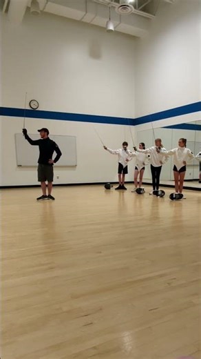 Here is the traditional #Italian salute!