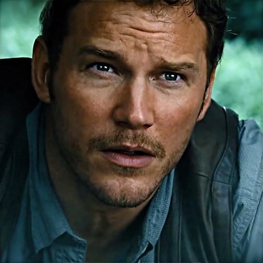 Moment Silence Saved His Life | Jurrasic World ( 2015 )