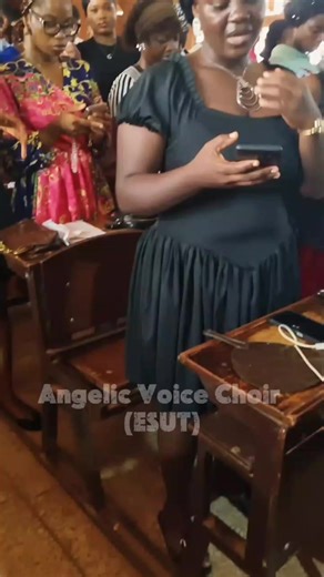 Exploring the Meaning of Sunday Worship Songs