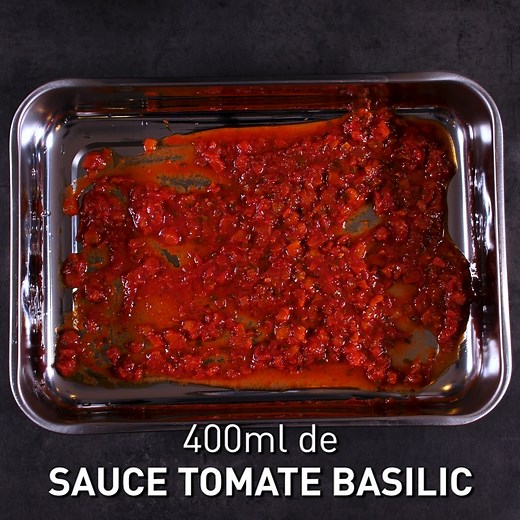 🍅 INRATABLE ! Des filets de poulet gourmands au comté et aux tomates, à faire cuire 20 minutes au four pour un repas qui change, et si vite préparé... Le bonheur ! Et voici la liste de courses 😋 ✔️4 filets de poulet ✔️100g de comté ✔️4 cuillères à café de moutarde à l'ancienne ✔️1 tomate allongée ✔️400ml de sauce tomate au basilic ✔️300g de tomates cerises ✔️1 paquet de pâtes | Maître CoQ