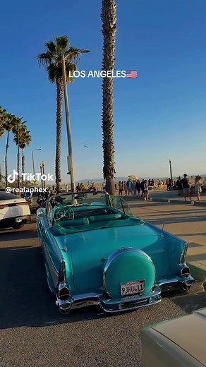 Los Angeles travel guide: Best vibes, sights, and tips