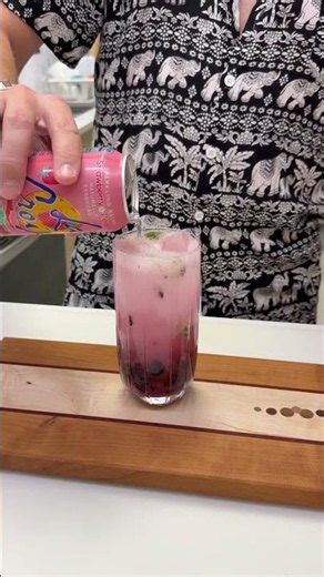 Blueberry Elderflower Mojito 🫐