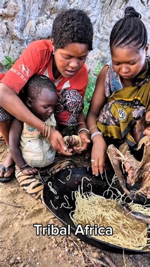 🔥 Ancient Fire Feast! Hadzabe Bushmen Cook Fresh Wild Game in Tanzania 🌍🍖 | Tribal Survival Skills