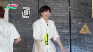 [UPDATE] 210703 UNIVERSE: SSAP - DANCE KANG DANIEL | WHO U ARE (Vibration Mode ver) Phát hành tại youtube #UNIVERSE ngay bây giờ❣ #KANGDANIEL's Who U Are [깨워] (Chuyển động ver) Liệu Daniel có thể thực sự kiểm soát cả phần trên và dưới của cơ thể một cách độc lập hay không !! Link: http://youtu.be/cHGr4OnSEO8 ________ không thể ngừng thả “haha” vì cái sự bấn loạn và dễ huông vô bờ bến này của anh te =))) xem ngay “Bạn là ai” ver rung cấp độ mạnh dưới đây để kiểm chứng😌😌 #UNIVERSE #UNIVERSE_OR