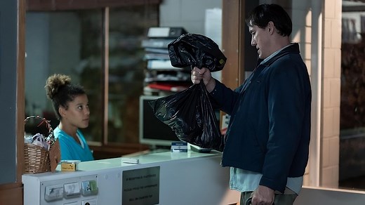 Episode 1 - Dark City: The Cleaner (Series 1, Episode 1) - Apple TV (UK)