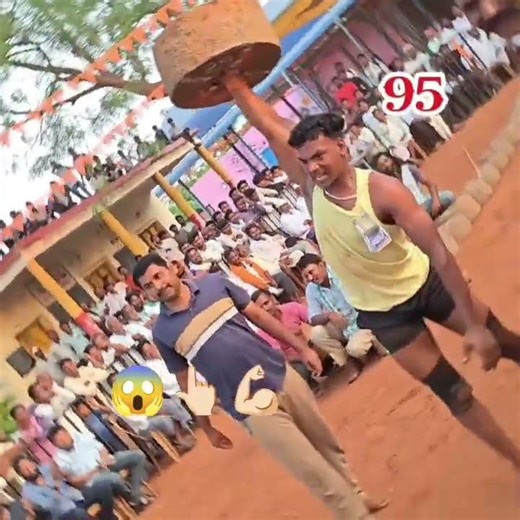 full video link open stone lifting 👆🏻💪🏻 #Afzal Khan Mujawar karnatak Kesari Maharashtra