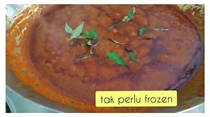 DULU, NAK BAGI MAKANAN TAHAN LAMA KITA WAT MACAM MANA?KENA TUMIS SAMPAI PECAH MINYAK,KENA JERUK, KENA JEMUR PANAS KAN? TAPI SEKARANG TAK PERLU DAH.... . . ingat lagi tak masa zaman kita kecik kecik dulu, mak mak kita ni guna teknik awet nak bagi makanan tahan lama contohnya jeruk daging dalam air garam.Tujuannya nak bagi daging tu tahan lama,jadi daging pekasam . . Atau pun diorang akan jemur daging korban tu bagi kering, supaya boleh makan untuk bulan depan. . . Kalau masak pes tumisan macam sa