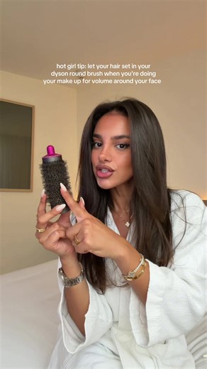 Achieve Lifted Voluminous Hair with Dyson Round Brush