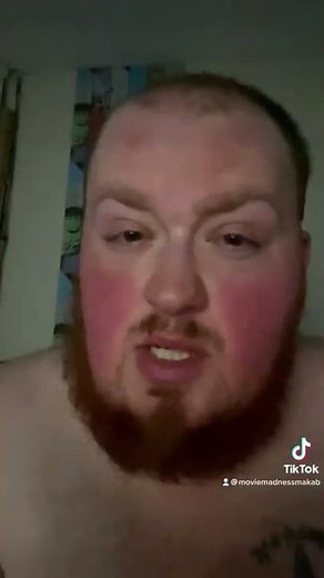 10 Second Movie Reviews - Leatherface (2017)