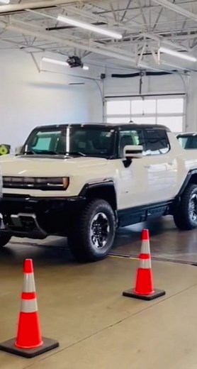 New 2023 electric Hummer has arrived 🥰