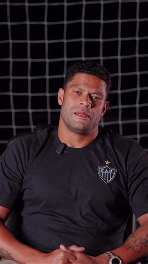 Uma das despedidas mais tristes que eu já viEnxerguei muita sinceridade em cada palavra dita por ele. E da para ver que ele realmente gosta muito do Galo.Máximo respeito ao incrível Hulk, um dos maiores da história do Clube Atlético Mineiro.