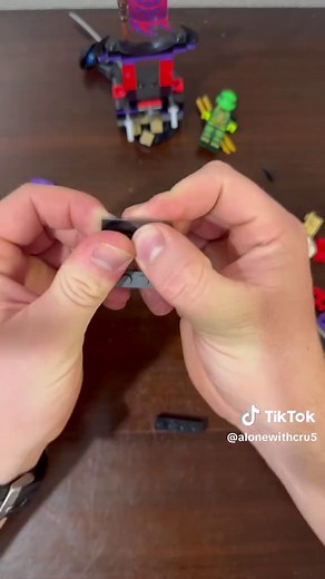 Construcción rápida de Thunderfang en Lego Ninjago