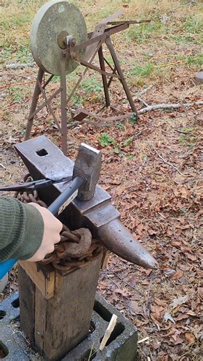 First attempt at forging an arrowhead, and I'm fairly pleased. Going to attempt a broadhead next. #blacksmith #blacksmithing #handforged #archery #arrowhead | Blue Ridge Forge Works