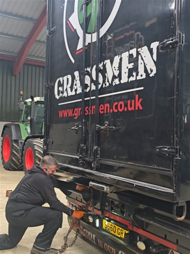 Trailer Separation From Low Loader Process