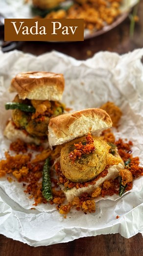 Sneha Upadayaa | Vada Pav This quintessential Mumbai street food is getting quite viral. And, i honestly started craving it after watching so many videos.... | Instagram