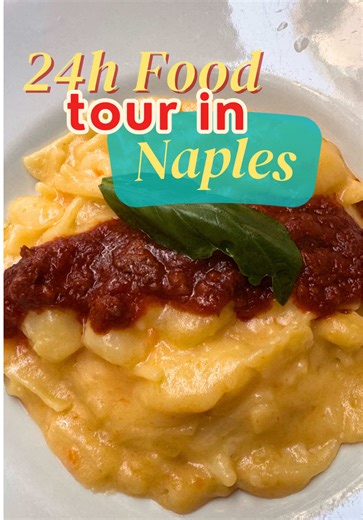 🍝 Everything we ate in NAPLES locations 👇 We all know that Naples is the foodie city par excellence in Italy. From street food to small local cafés, from restaurants to pizzerias, walking around the streets of Naples makes you want to try everything! Here’s what we got, with the locations of the various places 🇮🇹 🍕The pizza portafoglio (wallet pizza) is a classic Neapolitan pizza folded for on-the-go eating, while the frittatina di pasta is a crispy, golden-fried pasta cake filled with crea