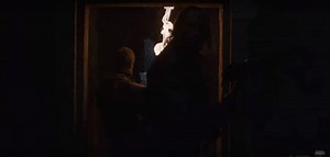 Game of Thrones 8x03: episodio troppo buio, gli spettatori ci scherzano su