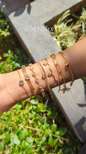 Ziora._ on Instagram: "DM to know the prices💖 𝙇𝙄𝙈𝙄𝙏𝙀𝘿 𝙎𝙏𝙊𝘾𝙆❗ 𝘿𝙈 𝙁𝙊𝙍 𝙊𝙍𝘿𝙀𝙍𝙎💌 . . #antitarnishjewelry #instagood #fyp #business #bracelets"