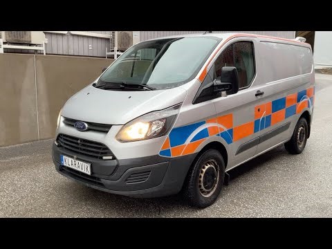 Köp Skåpbil Ford Transit Custom 270 2.2 TDCi på Klaravik