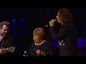 Mavis Staples - Beautiful Strangers (Live) [ft. Kevin Morby & Nathaniel Rateliff & the Night Sweats]