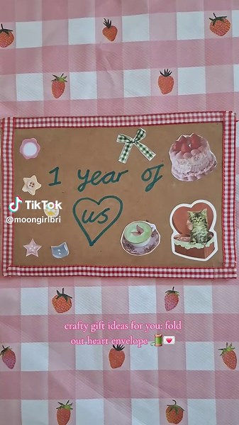 Crafty Fold-Out Heart Envelope DIY Idea