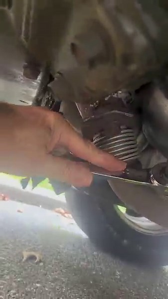 Easily removing the stubborn oxygen sensor O2 sensor. Keep the inductive coil away from fuel and oil