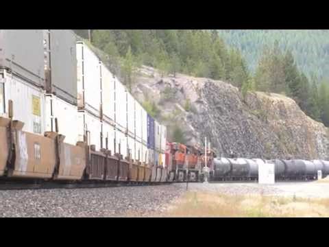 Massive 30,000 Ton Grain Trains and a Double Stack Train plus an Alcohol train meets a Z Train