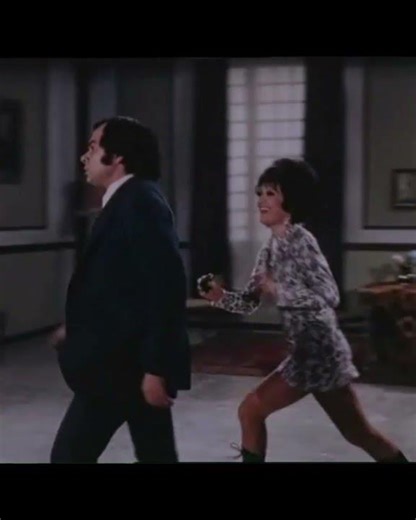 Mυαλά; #greekcomedy #giggleglasses #greekcinema #funnymovieclip #greekmovies #greekshorts #shortsgr