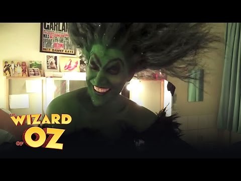 Hannah Waddingham Gets Ready for Act Two (part 3) - London | The Wizard of Oz