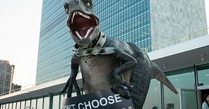 Don’t Choose Extinction: Frankie the Dino takes New York - United Nations Development Programme | UNDP