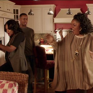 Warning: These dance moves are approved for FAMILY ONLY! #AlmostChristmas on Digital HD 1/24 and Blu-ray & DVD 2/7 http://uni.pictures/AlmostChristmas | Almost Christmas