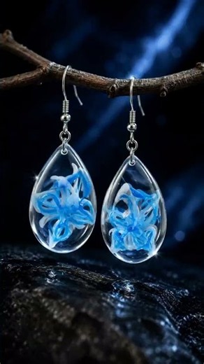 UV Resin Bloom #diy #rongreza #resincrafts #resinart #resinearrings #handmadejewelry #uvresin