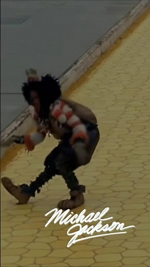 Michael DOING a COOL SPINAROO in THE WIZ💥 #michaeljackson #motown #thewiz