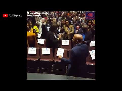 Rep. John Lewis dances to 'Happy'