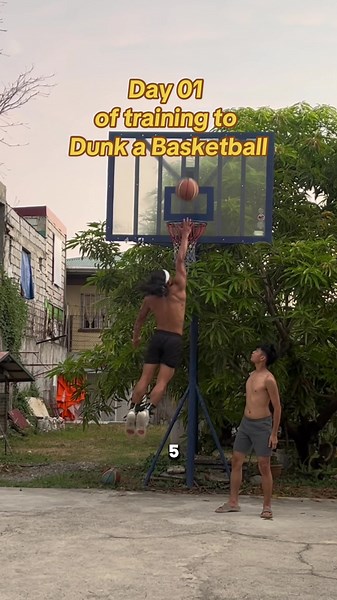 Day 1 of training to dunk a basketball - Jump session #verticaljump #verticaljumptraining #dunk #basketball