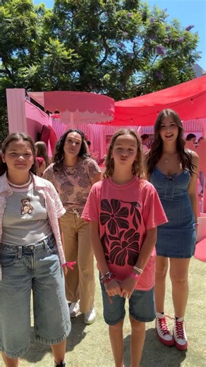 The Ohana Adventure on Instagram: "Loved hanging out with @pejaanne at @pinkpalmpuff popup shop! What a fun time! Can’t wait to show off our new #pinkpalmpuff hoodies! I think moms should get some cool #ppp swag too! #theohanaadventure #toa #ohanameansfamily #largefamily #ohana #familyfun"