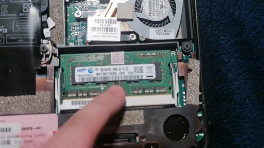 HP mini110-3619拆机清灰换硅脂附ATOM N570 DIESIZE测量