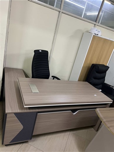 Luxury Director Desk vs Modern Manager Desk Comparison