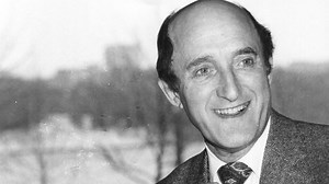 Oliver! star Ron Moody dies, aged 91