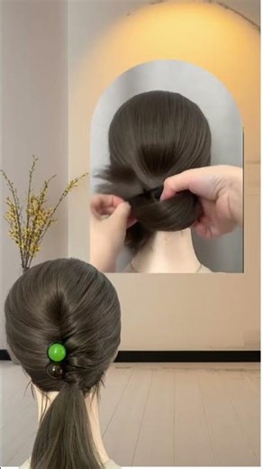 Daily Video Tutorials: Master New Skills in 100 Seconds