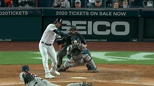 #ALCS G5，陷入1勝3敗絕境的洋基，靠著Aaron Hicks首局直擊標竿的三分砲，讓洋基球場瞬間起死回生✨ #MLB季後賽 | MLB Taiwan 美國職棒大聯盟