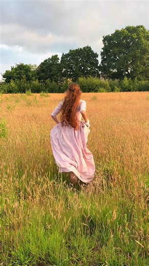 Exploring 18th Century Dress in Historical Fashion