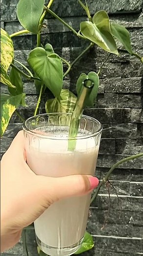 Quick & Easy High Protein Iced Latte! 🍌☕