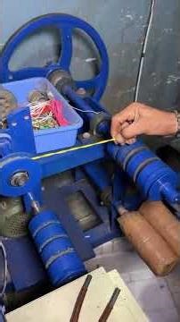 Linha de produção de luzes de led usadas no natal