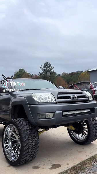 Bottomland Bandit: The Ultimate 4Runner Showcase